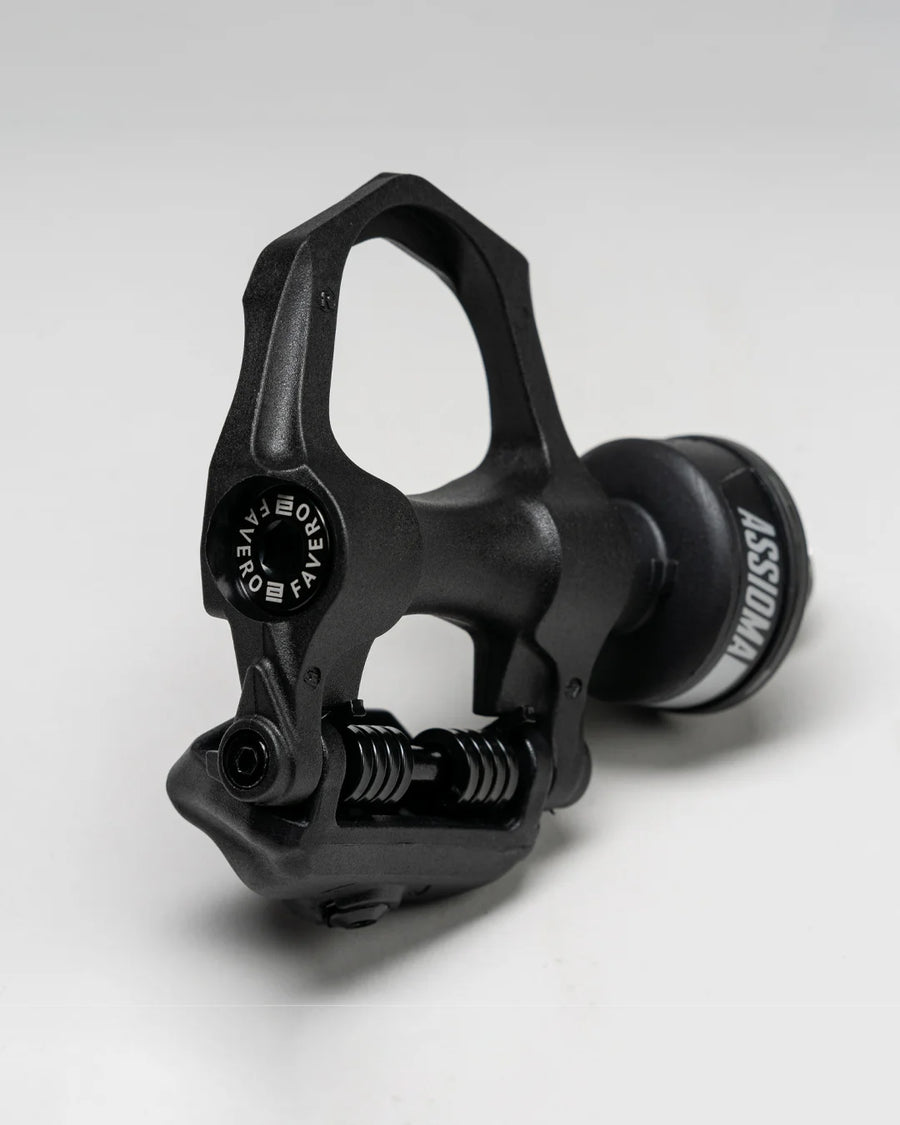 FAVERO Assioma Uno Single Side Power Meter Pedals on triQUIP Sports