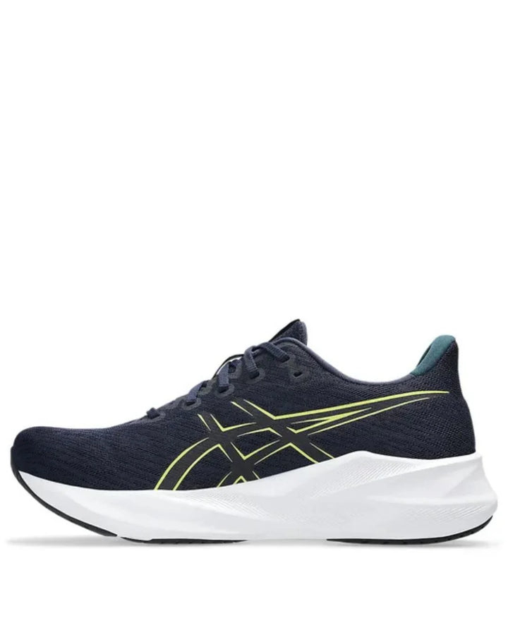 ASICS Versablast 4 Men Running Shoes on triQUIP Sports