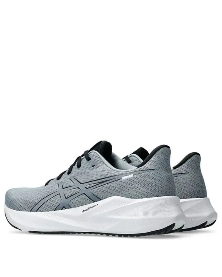ASICS Versablast 4 Men Running Shoes on triQUIP Sports
