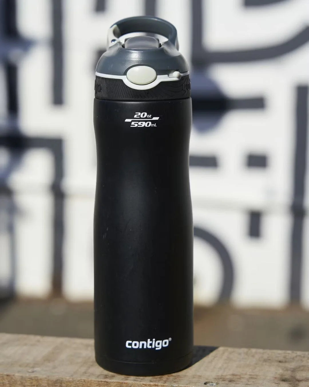 CONTIGO Ashland Chill AUTOSPOUT™ Vacuum-Insulated Water Bottle, 590 ml on triQUIP Sports