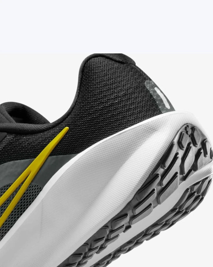 NIKE Downshifter 13 Men Road Running Shoes on triQUIP Sports