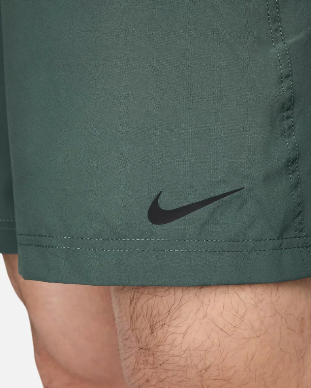 NIKE Dri-Fit Form Men's 7in Unlined Versatile Shorts - Vintage Green/Black