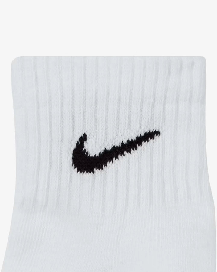 NIKE Everyday Cushioned Training Ankle Socks - 3 Pairs on triQUIP Sports