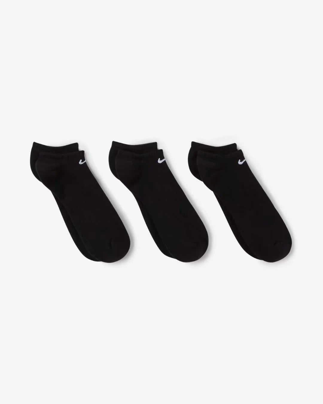 NIKE Everyday Cushioned Training No Show Socks (3-Pairs) on triQUIP Sports