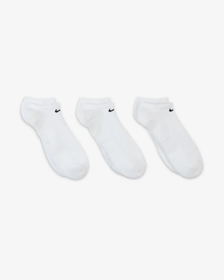 NIKE Everyday Cushioned Training No Show Socks (3-Pairs) on triQUIP Sports