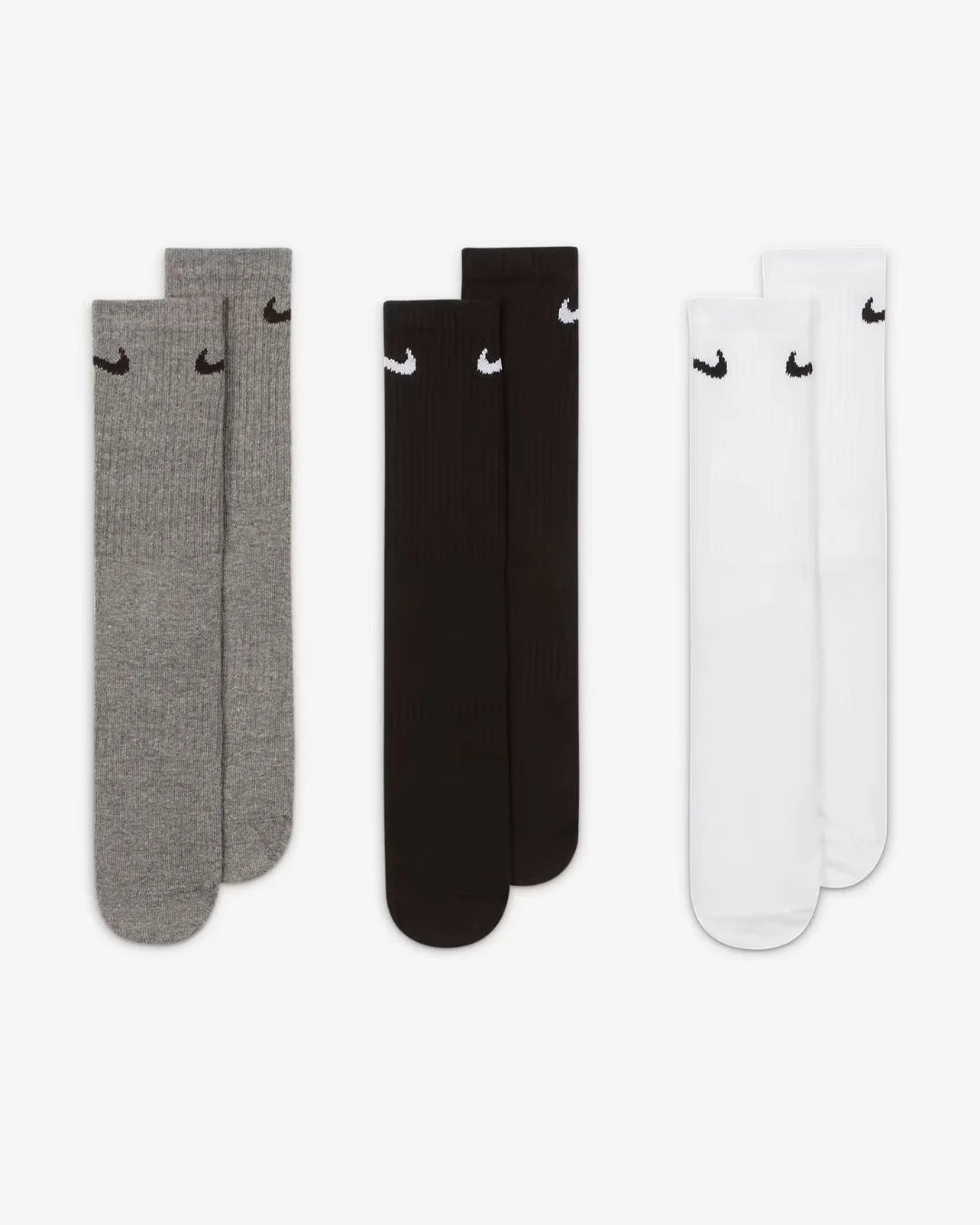 NIKE Everyday Lightweight Training Crew Socks on triQUIP Sports