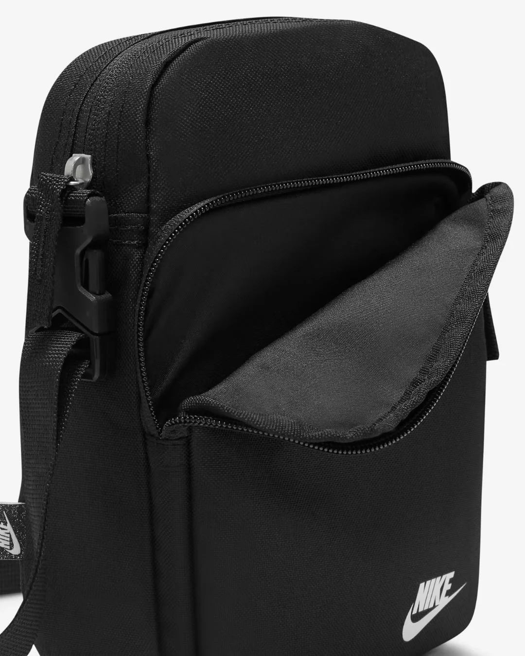 NIKE Heritage Cross Body Bag (4L) on triQUIP Sports