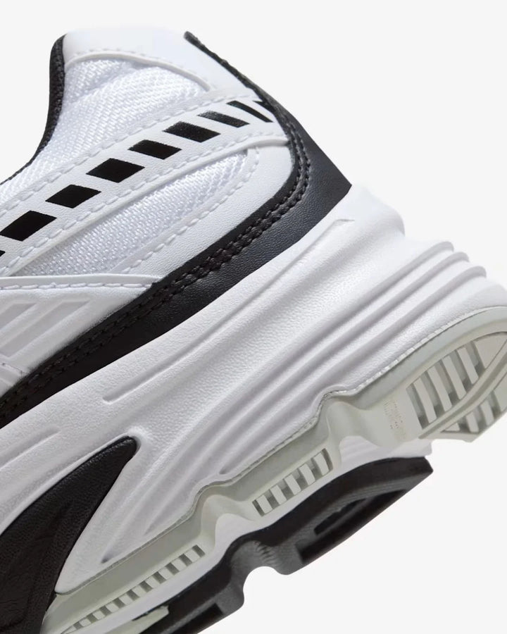 NIKE Initiator Men's Shoes on triQUIP Sports