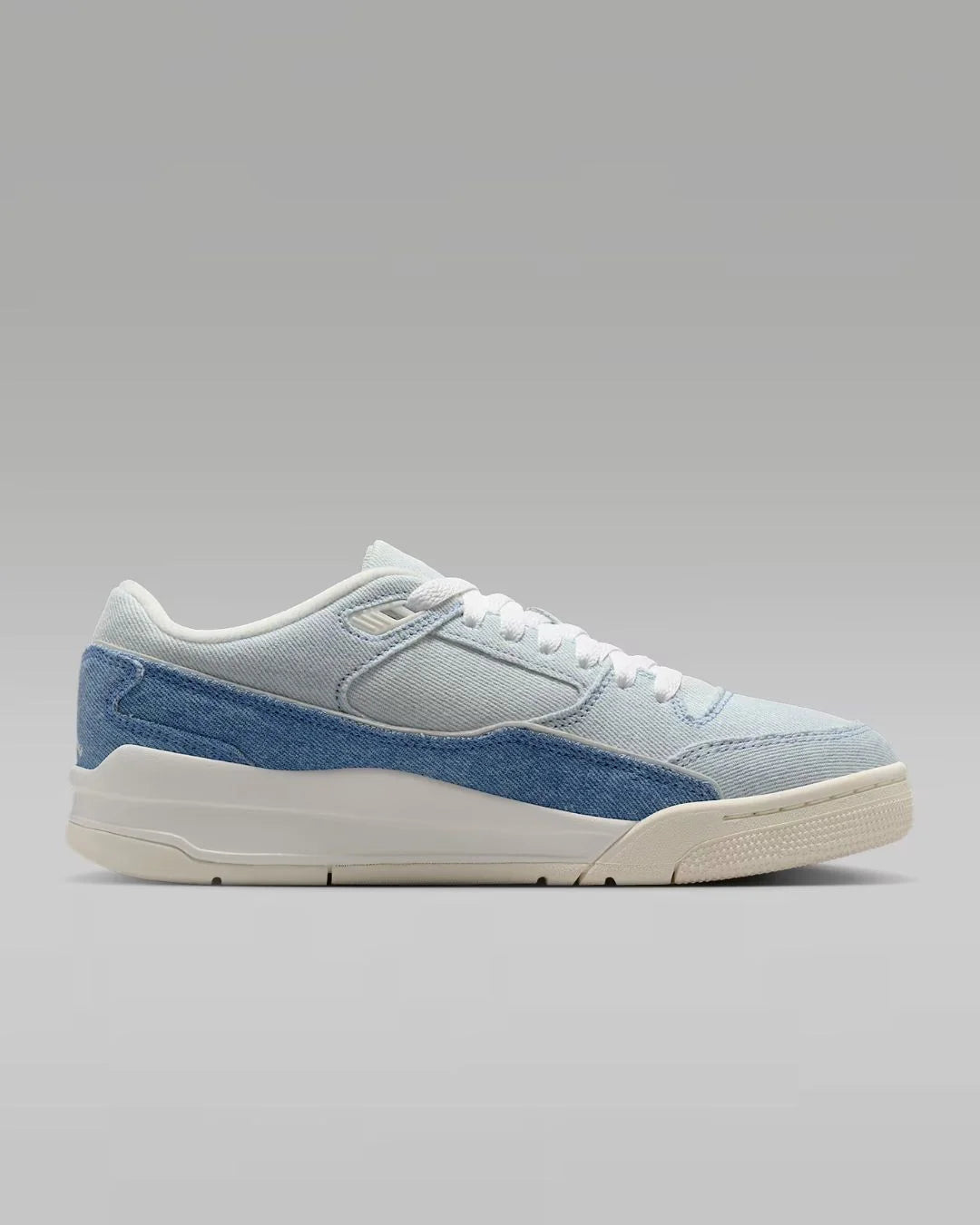 NIKE Jordon Flight Court SE Women's Shoes on triQUIP Sports