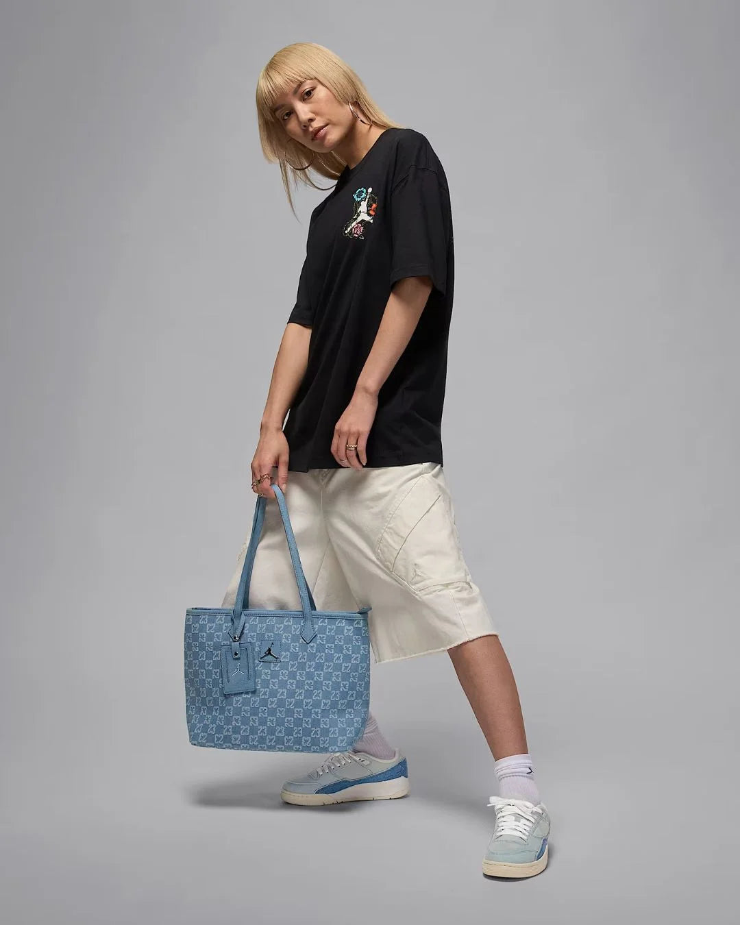 NIKE Jordon Flight Court SE Women's Shoes on triQUIP Sports