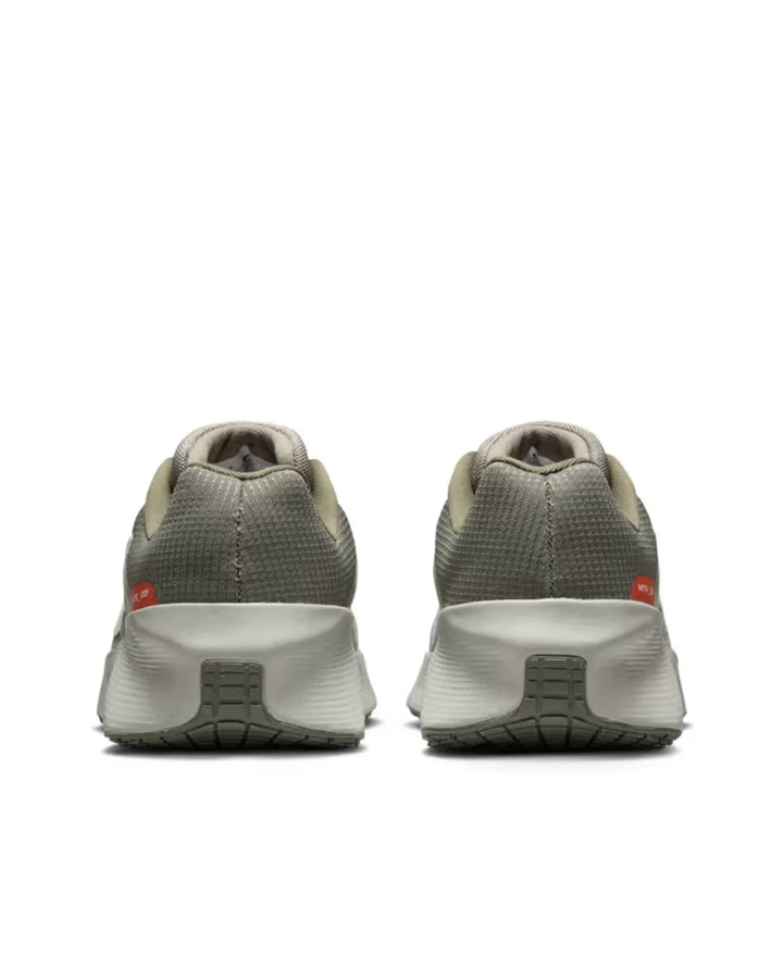 NIKE Metro Tek Men's Shoes on triQUIP Sports