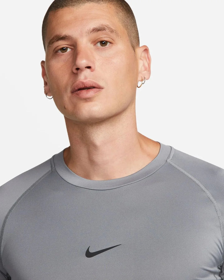 NIKE Pro Men's Dri-Fit Tight Short Sleeve Fitness Top