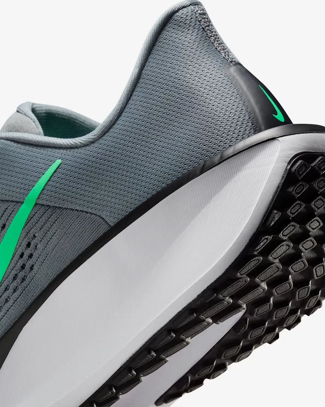 NIKE Quest 6 Men's Road Running Shoes on triQUIP Sports