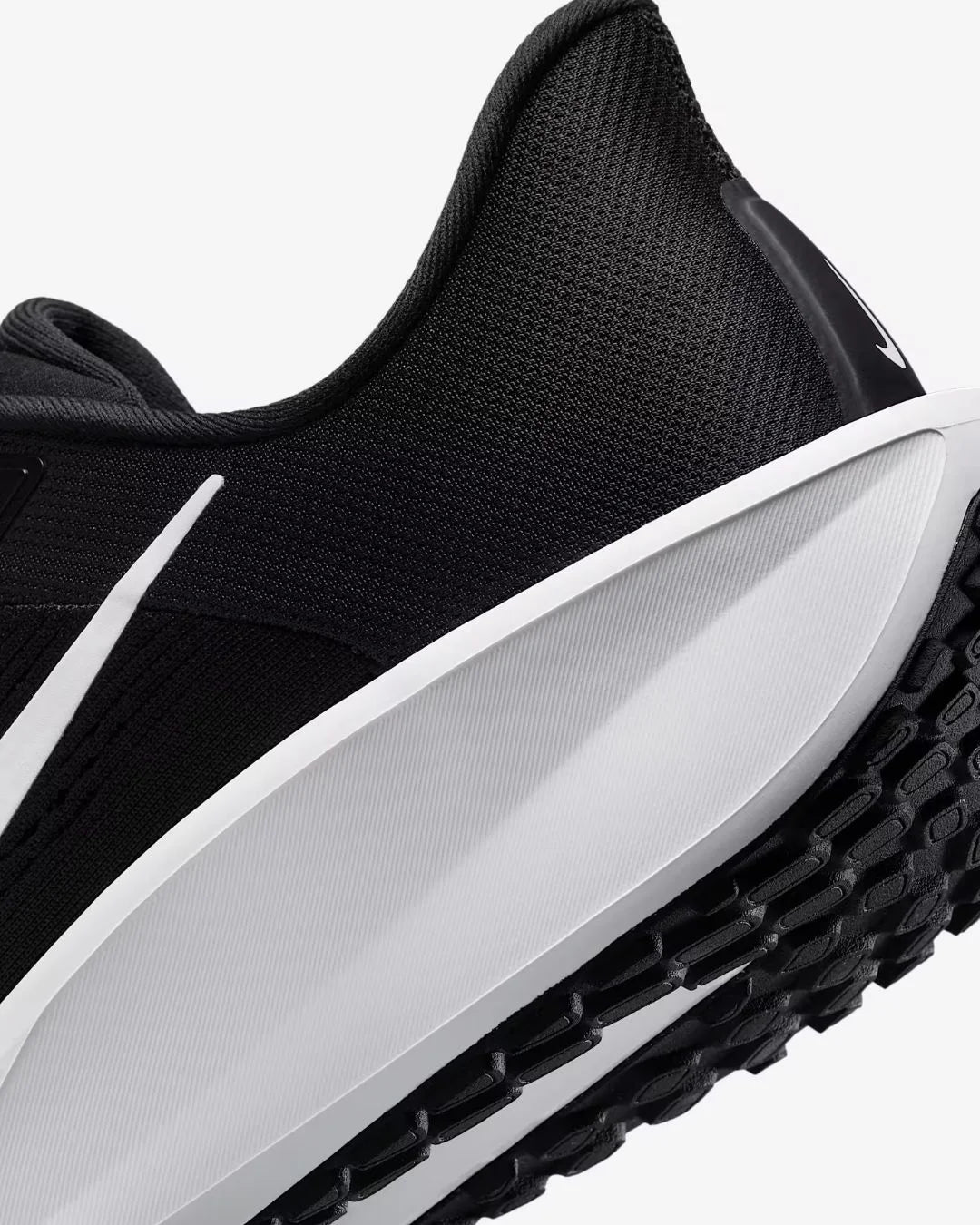 NIKE Quest 6 Men's Road Running Shoes on triQUIP Sports