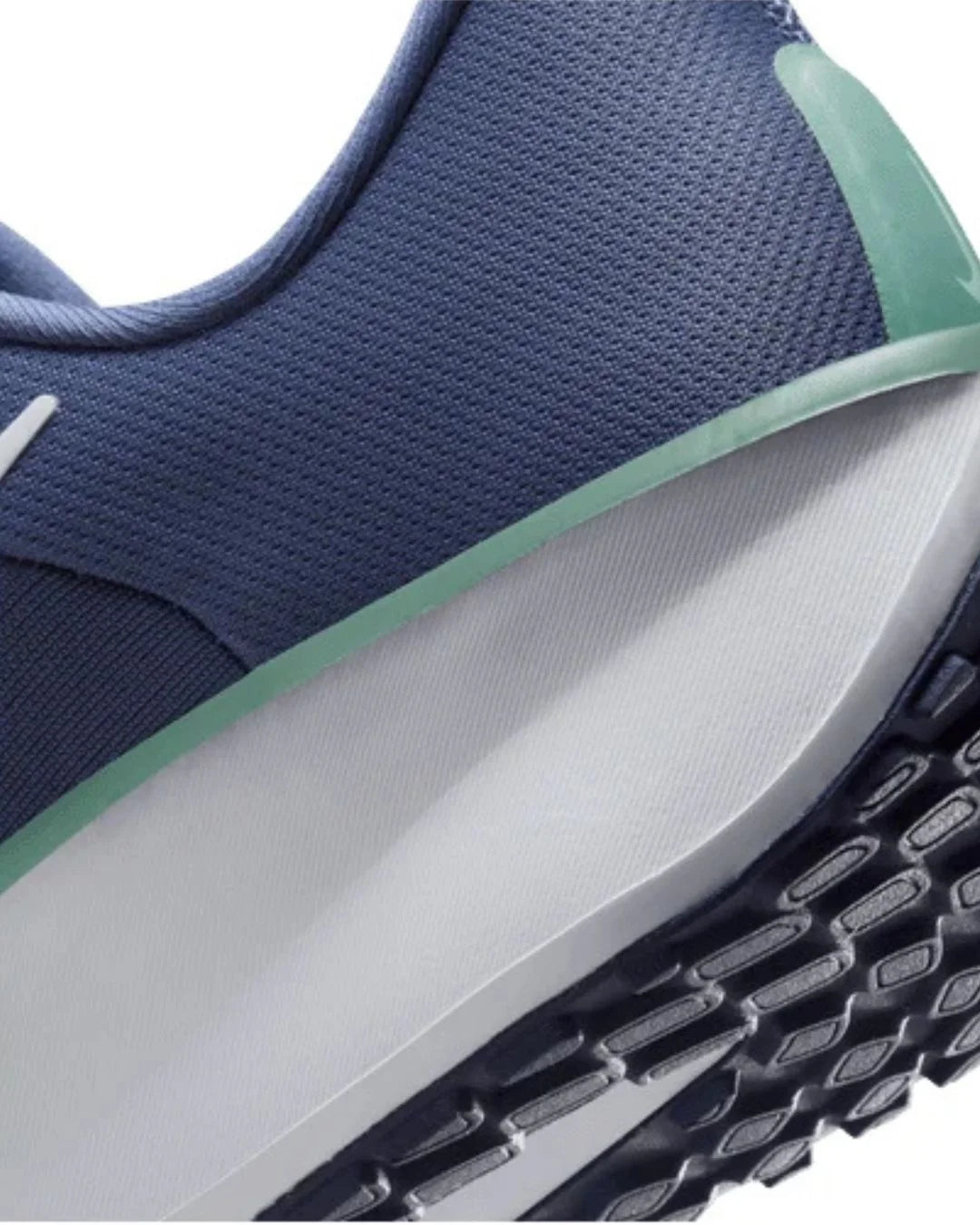 NIKE Quest 6 Men's Road Running Shoes on triQUIP Sports