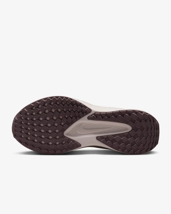 NIKE Quest 6 Women's Road Running Shoes on triQUIP Sports