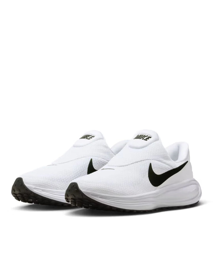NIKE Revolution 8 Easyon Men Running Shoes on triQUIP Sports