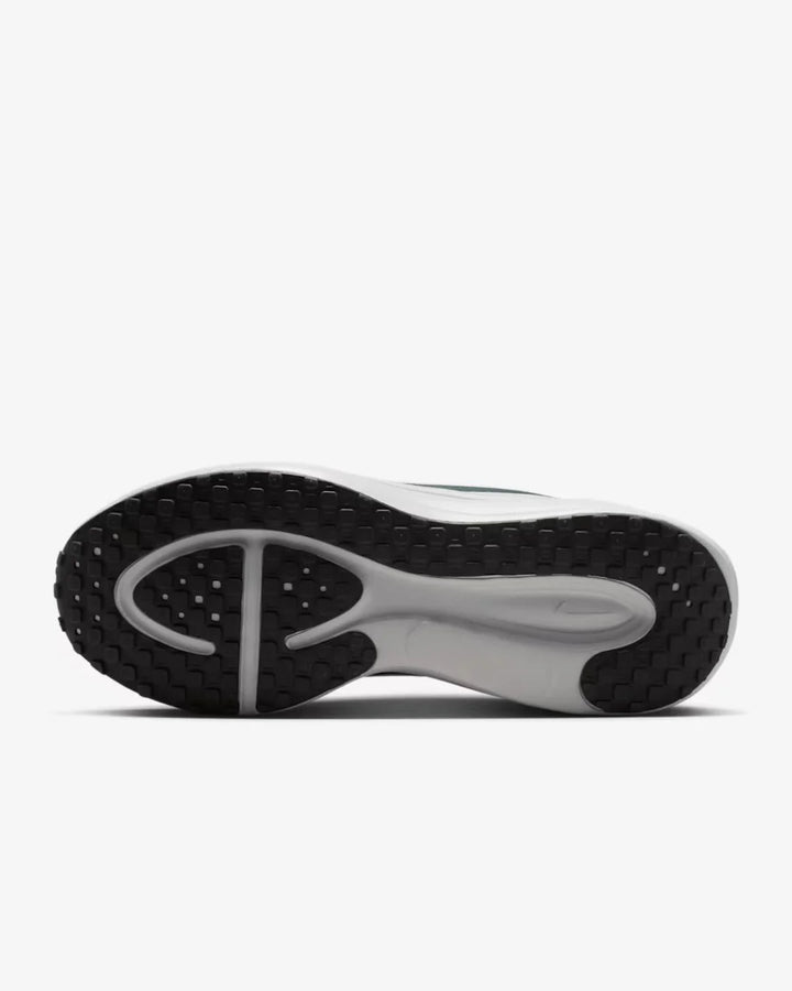 NIKE Revolution 8 Men's Road Running Shoes on triQUIP Sports