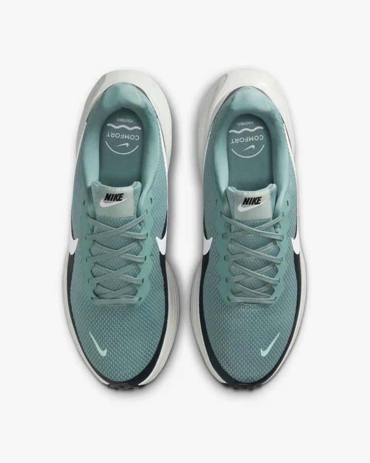 NIKE Revolution 8 Men's Road Running Shoes on triQUIP Sports