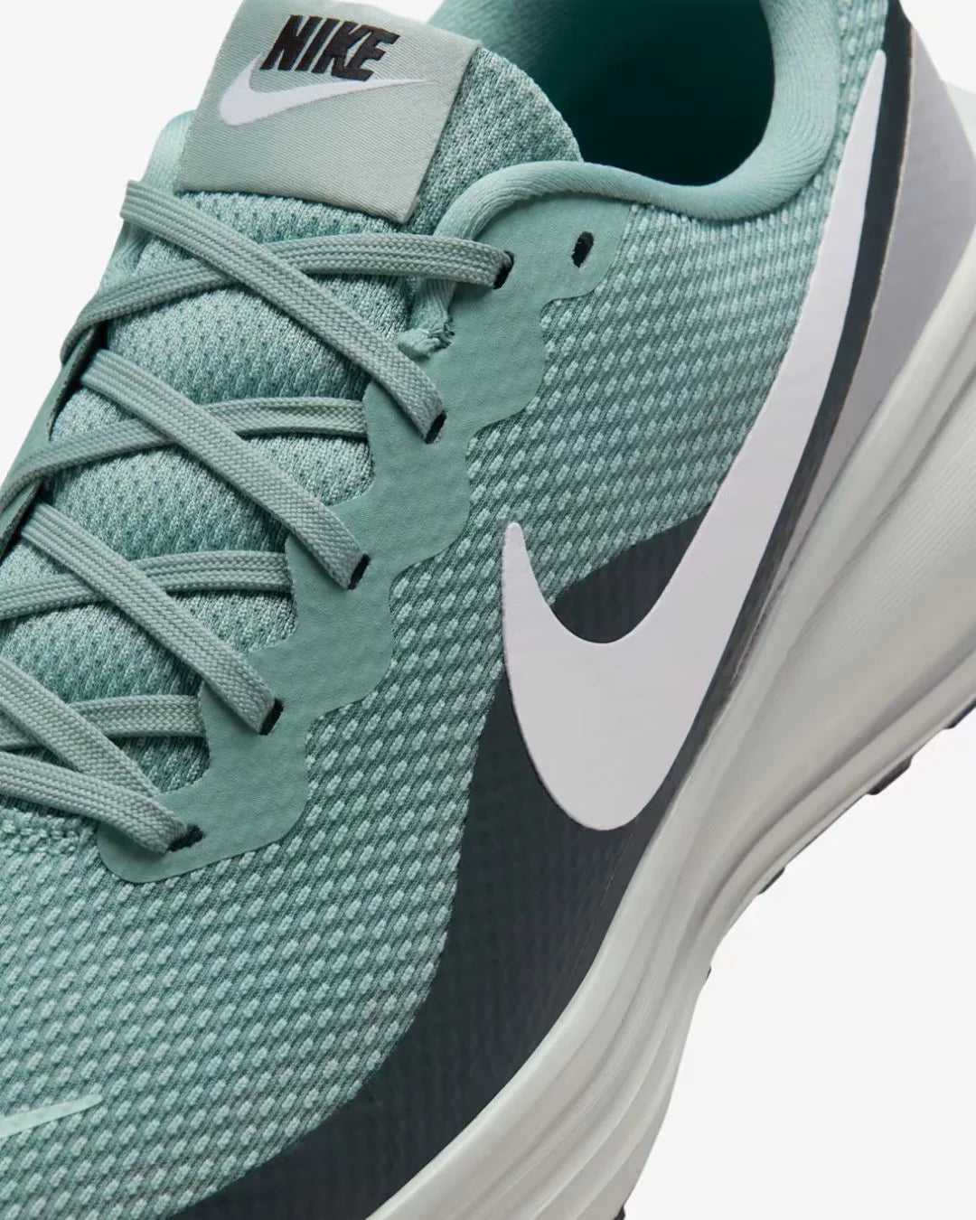 NIKE Revolution 8 Men's Road Running Shoes on triQUIP Sports