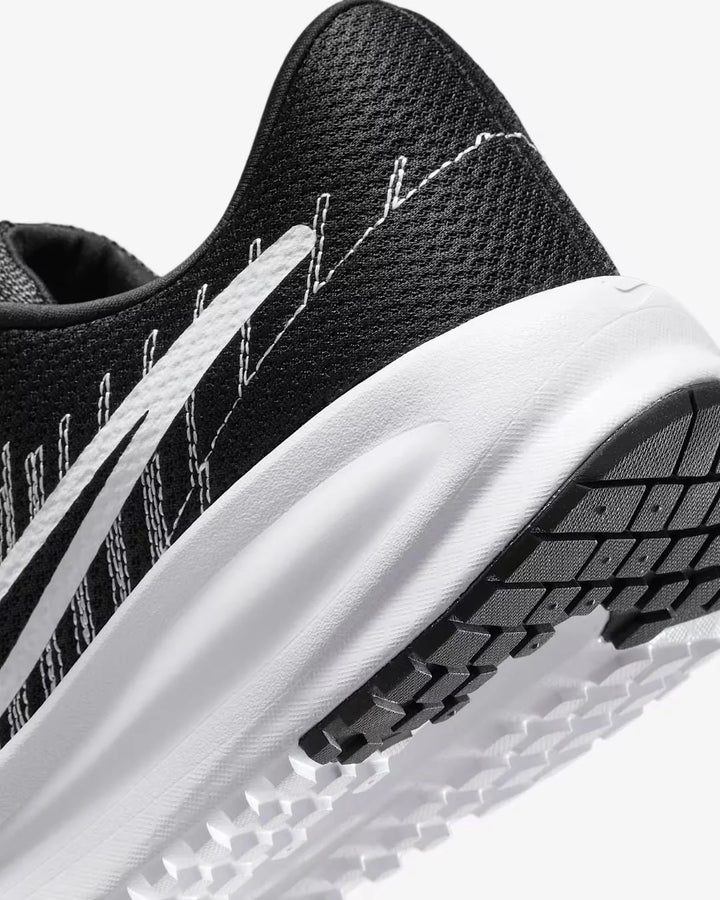 NIKE Run Defy Men's Road Running Shoes on triQUIP Sports