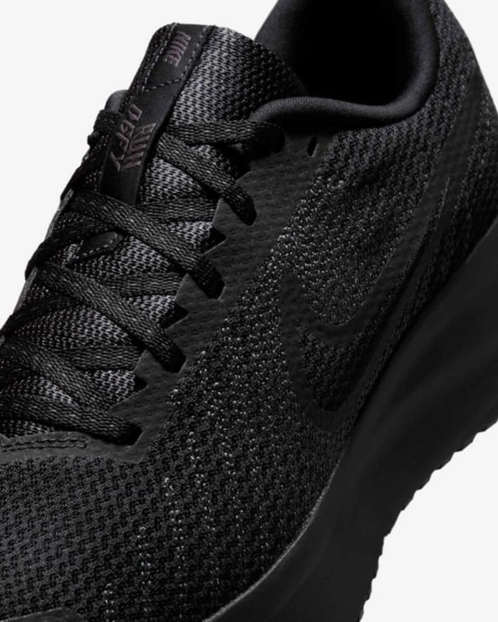 NIKE Run Defy Men's Road Running Shoes on triQUIP Sports