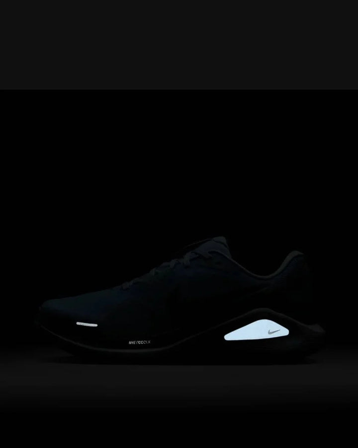 NIKE Structure 26 Men's Running Shoes  on triQUIP Sports