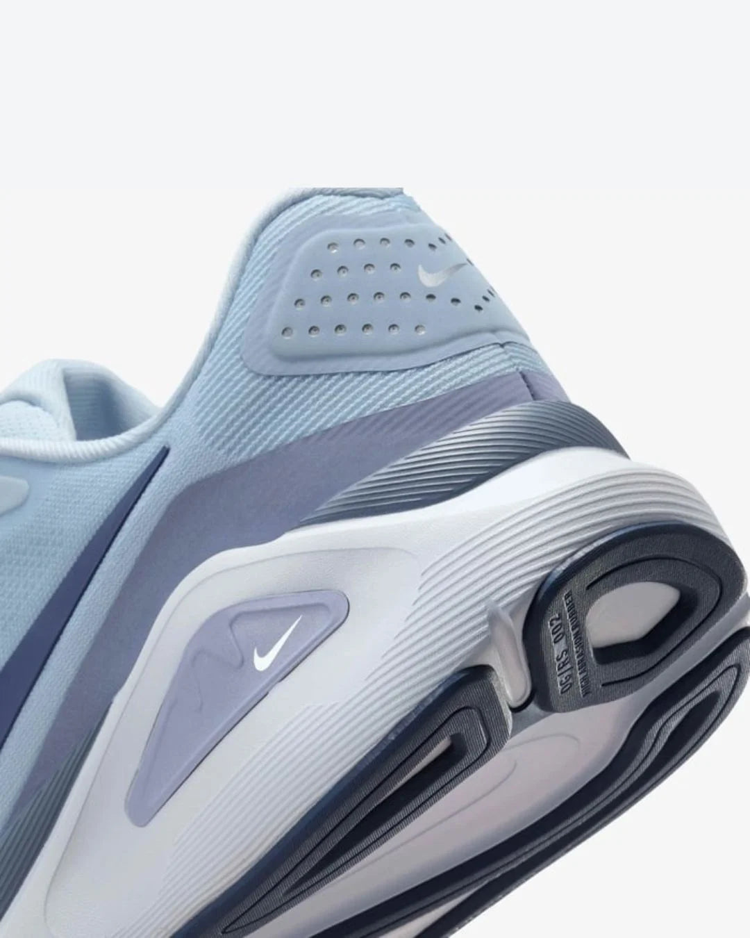 NIKE Structure 26 Men's Running Shoes  on triQUIP Sports