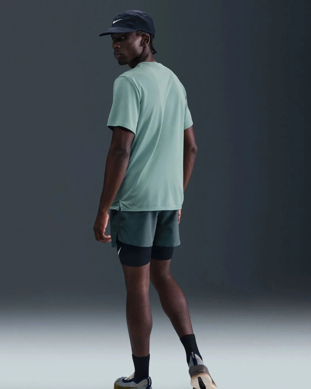 NIKE Dri-FIT UV Miler Men's Short-Sleeve Running Top