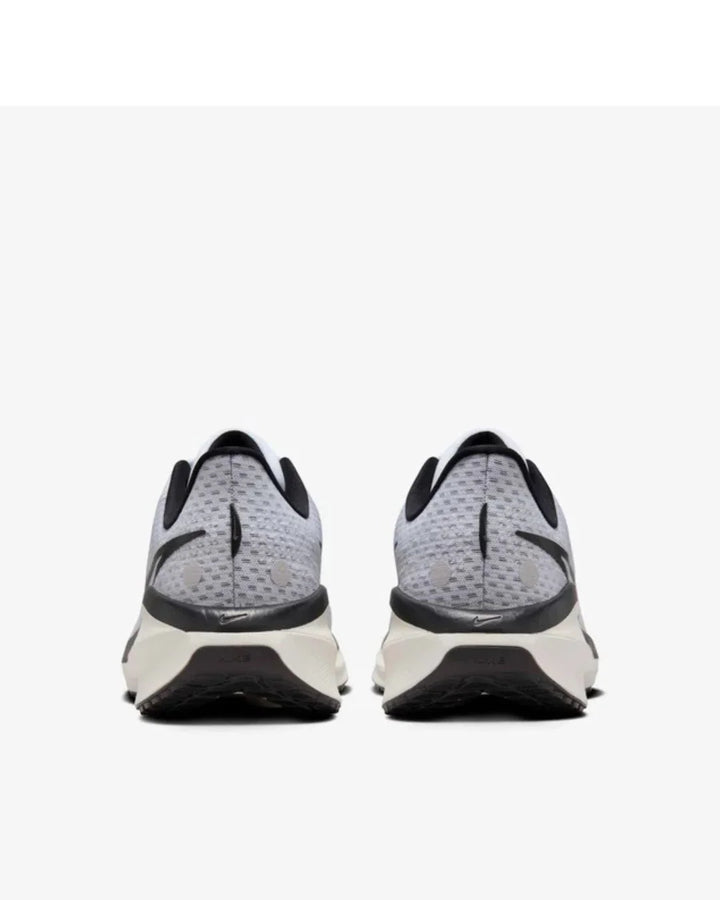 NIKE Vomero 17 Men's Road Running Shoes on triQUIP Sports