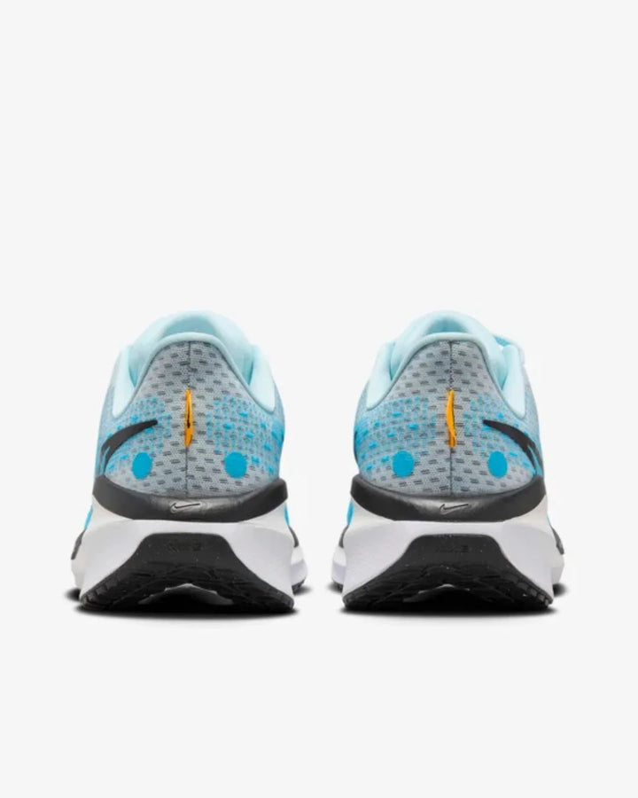 NIKE Vomero 17 Men's Road Running Shoes on triQUIP Sports