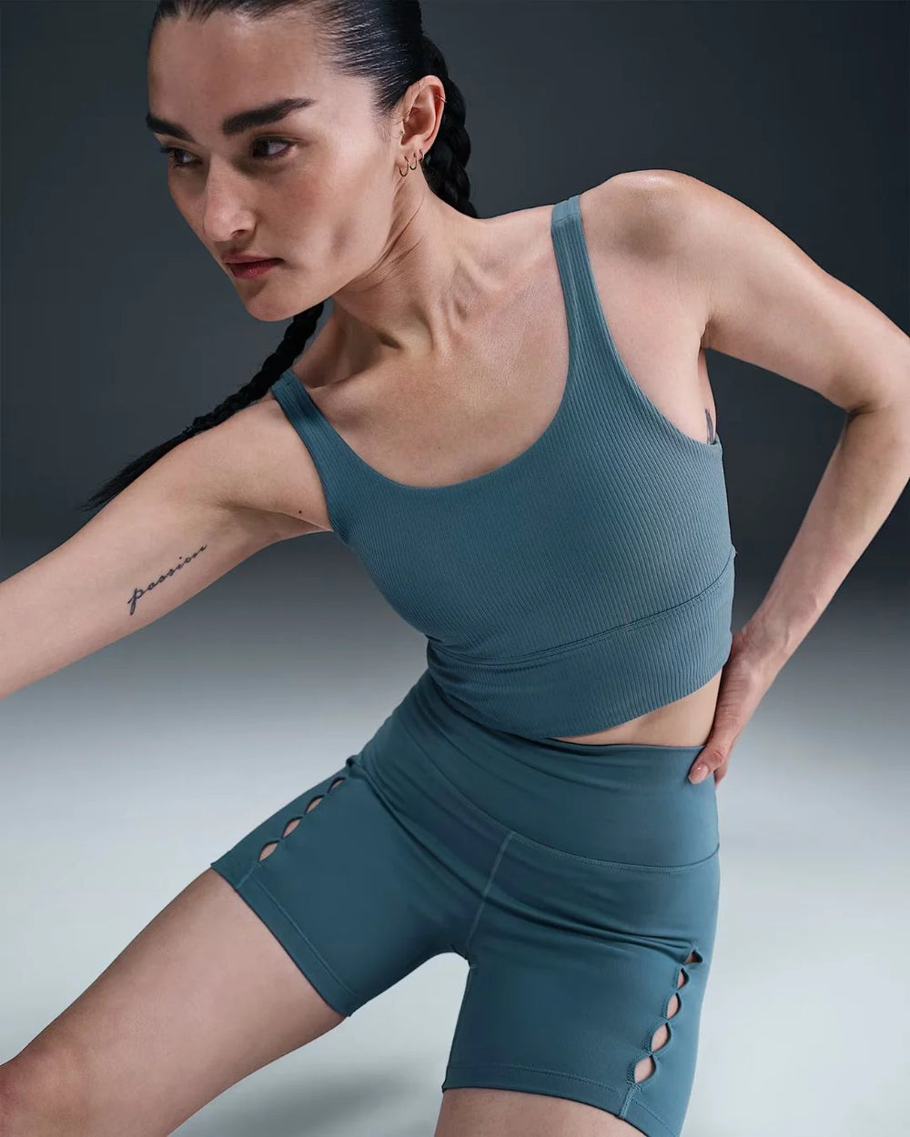 NIKE Zenvy Rib Women's Light Support Padded Longline Sports Bra - Smoky Blue/White