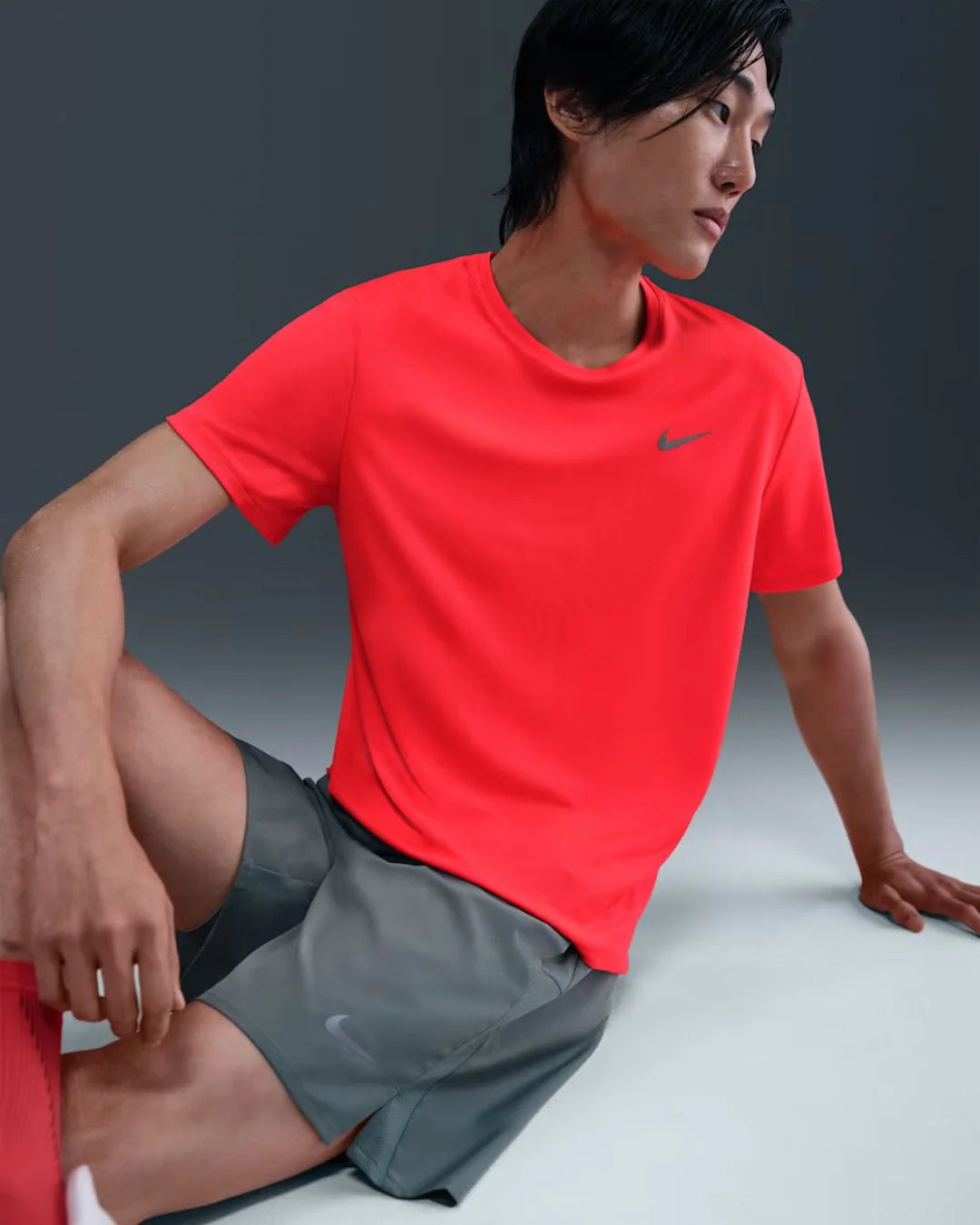 NIKE Dri-FIT UV Miler Men's Short-Sleeve Running Top