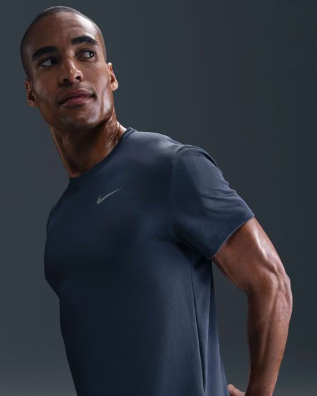 NIKE Dri-FIT UV Miler Men's Short-Sleeve Running Top - Thunder Blue