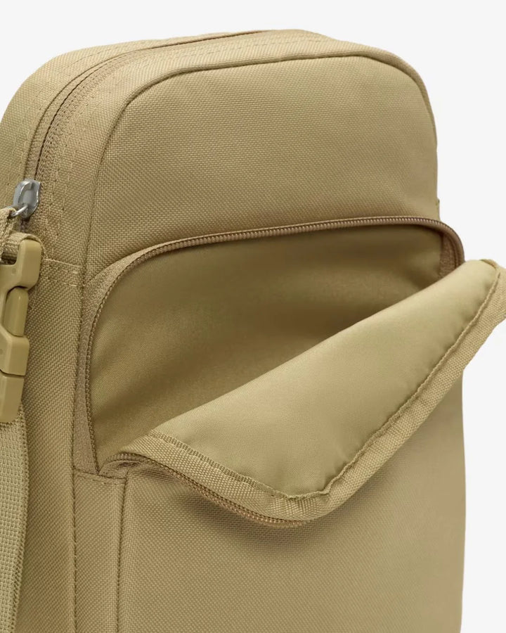 NIKE Heritage Cross Body Bag (4L) on triQUIP Sports