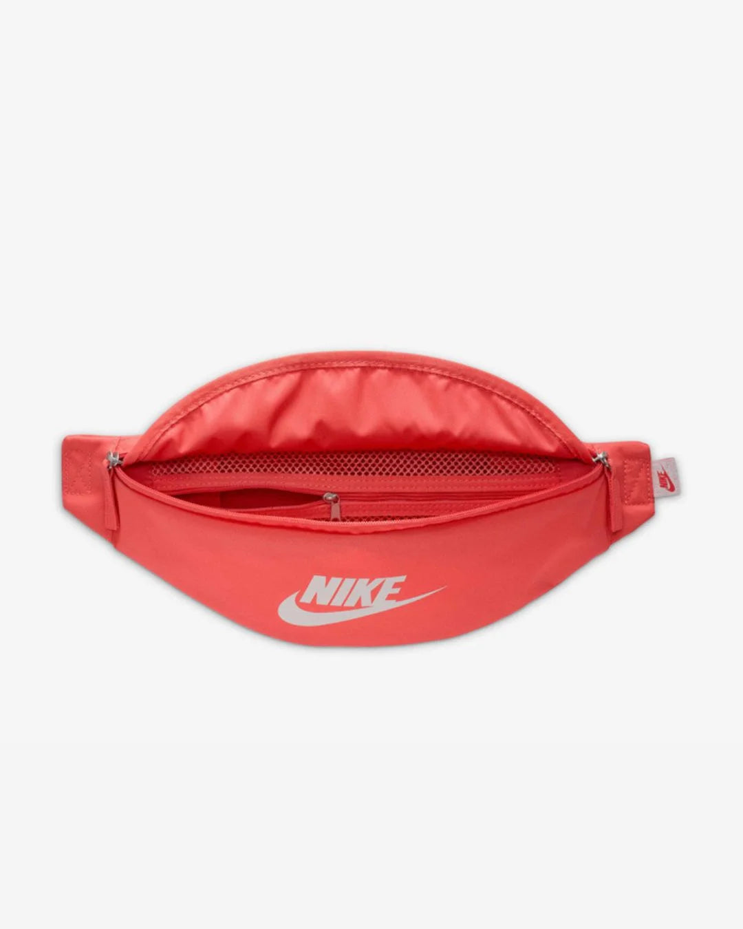 NIKE Heritage Waistpack (3L) on triQUIP Sports