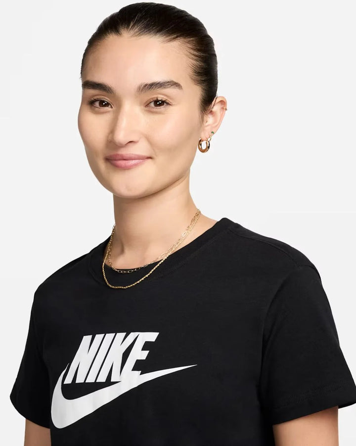 Nike Sportswear Essential Women's Cropped T-Shirt - Black/Black