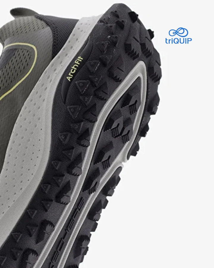 SKECHERS Arch Fit Swift Trail Men Trekking Shoes