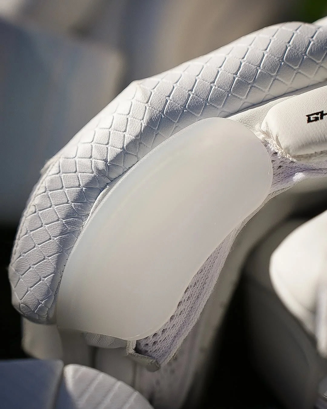 KOOKABURRA Ghost Pro Players Batting Gloves - Right Hand on triQUIP Sports