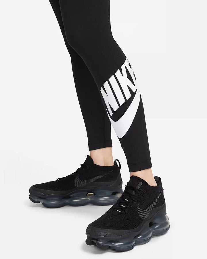 NIKE Sportswear Classics Women's High-Waisted Graphic Leggings on triQUIP sports