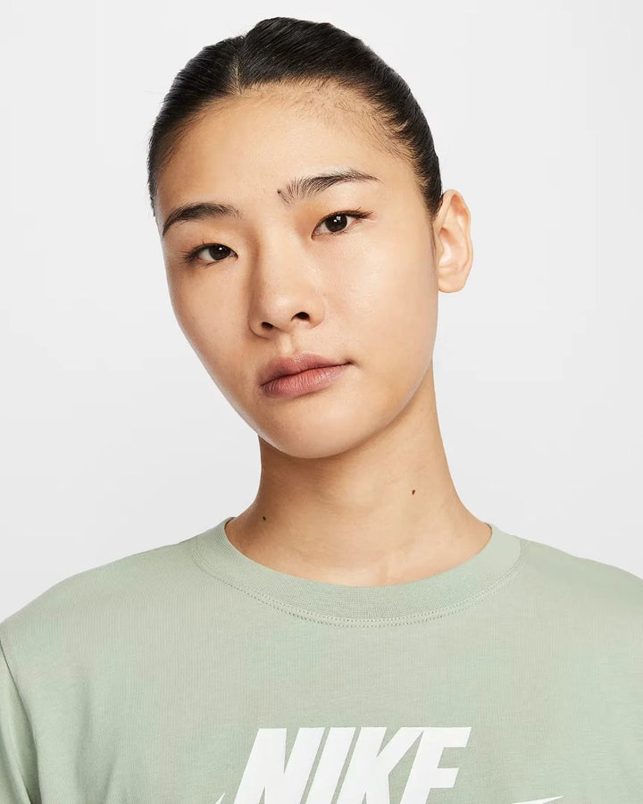 Nike Sportswear Essential Women's Cropped T-Shirt on triQUIP sports