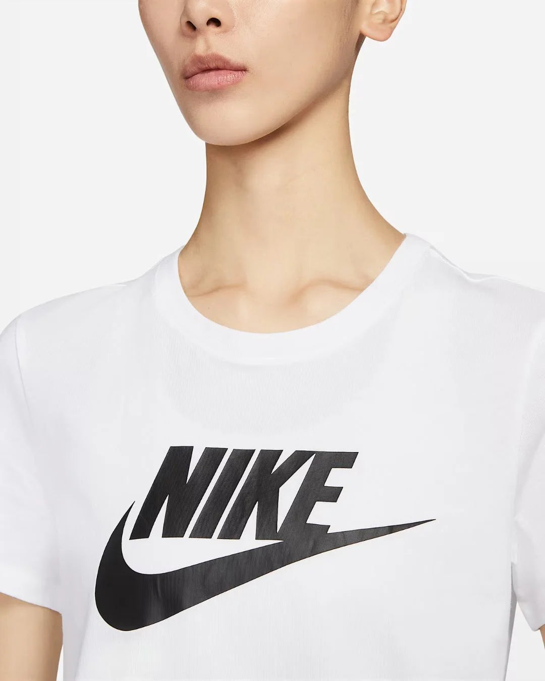 NIKE Sportswear Essentials Women's Logo T-Shirt on triQUIP sports