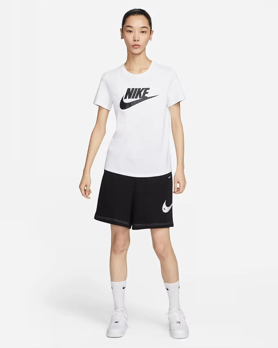 NIKE Sportswear Essentials Women's Logo T-Shirt on triQUIP sports