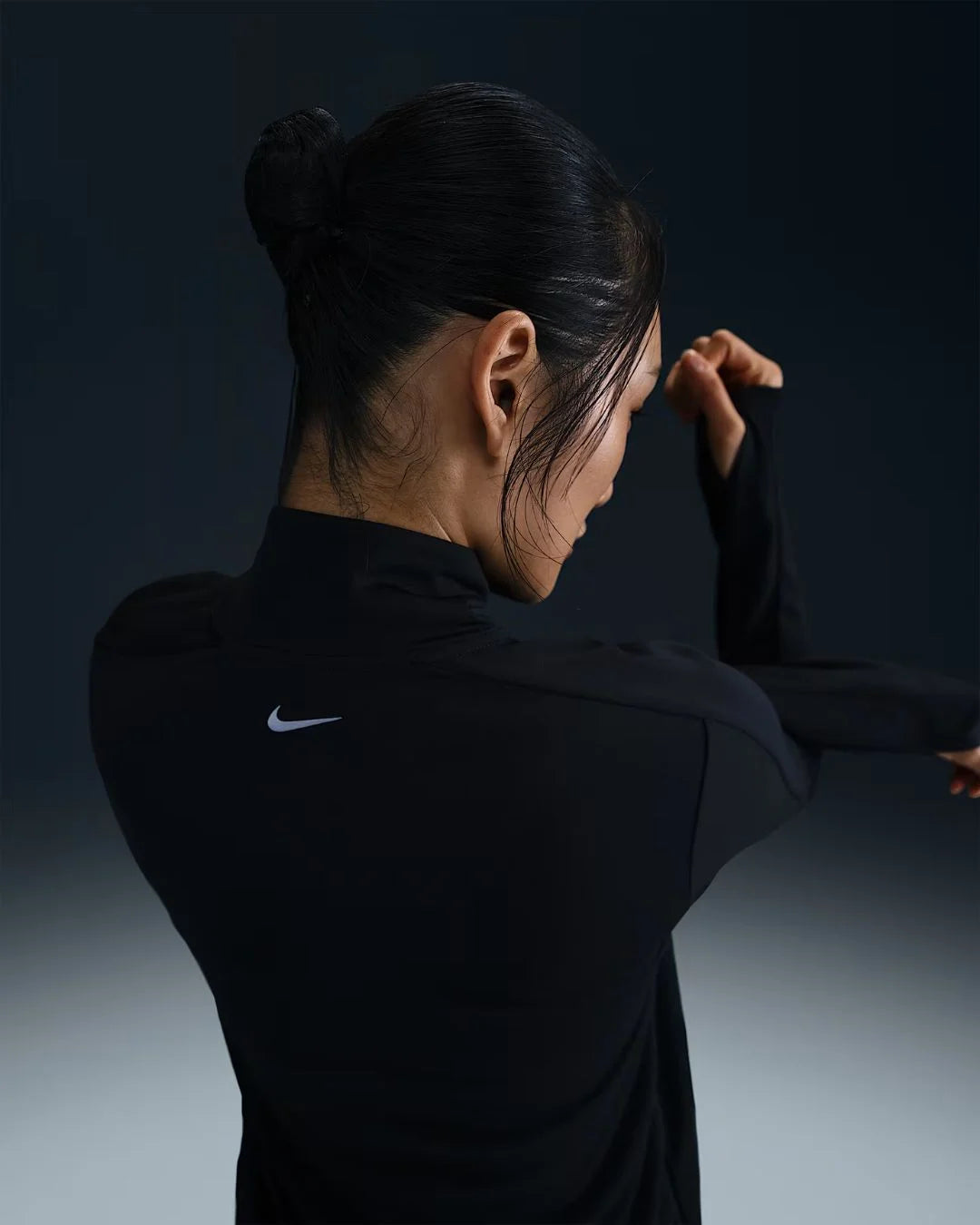 NIKE Swoosh Women's Dri-FIT 1/2-Zip Running Mid Layer on triQUIP sports
