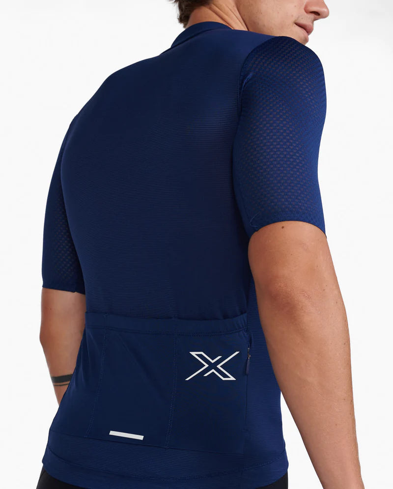 2XU Cycling Jersey on Triquip Sports