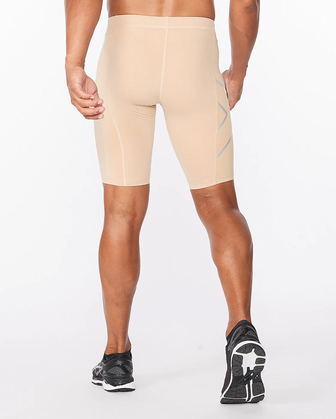 2XU Shorts on Triquip Sports